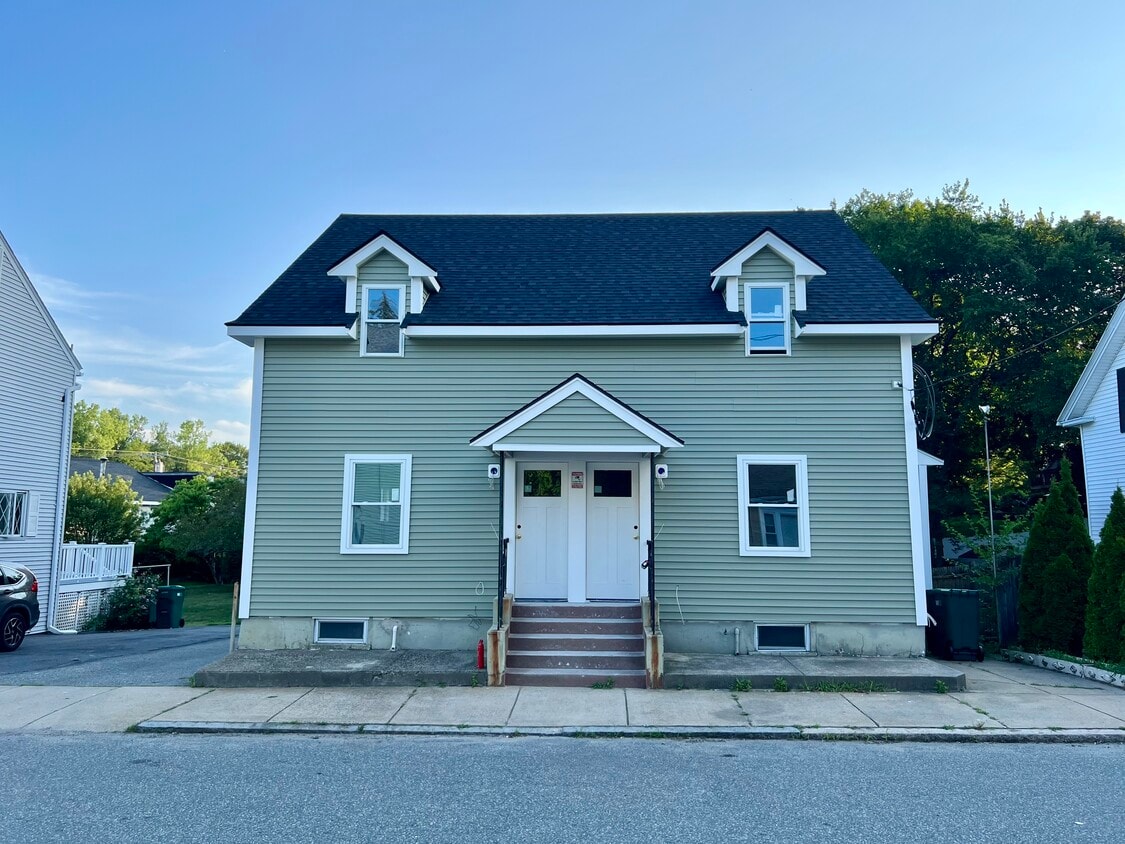 Primary Photo - 13 Garfield Ave