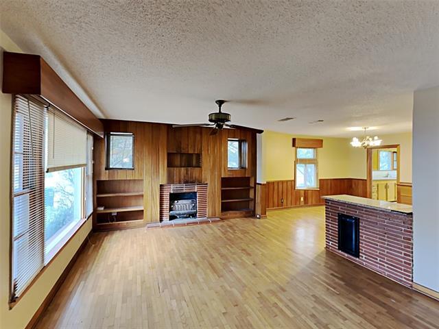 Building Photo - 2557 Wabash Ave