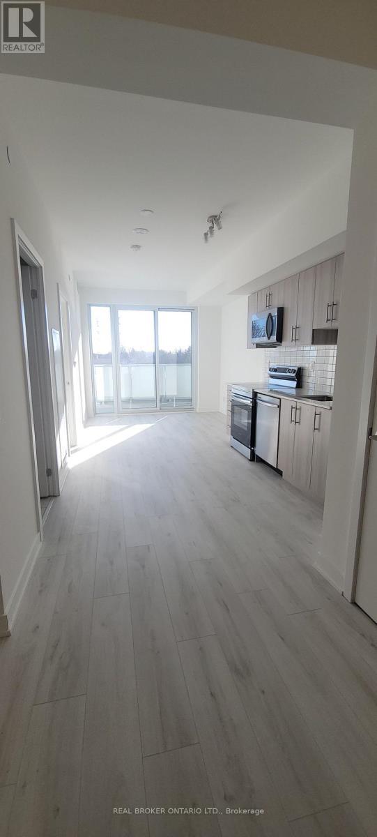 Photo du bâtiment - 1010 Sandy Beach Rd