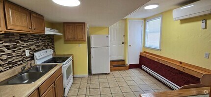 Building Photo - 115 Trenton St