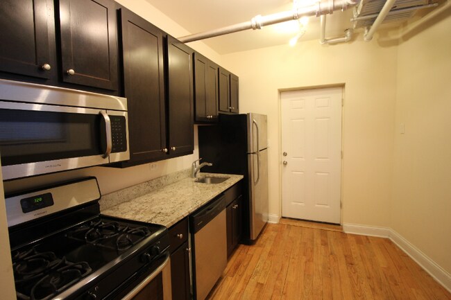 Foto del edificio - 1634 W North Shore Ave