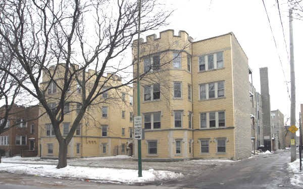 Building Photo - 6436-6442 N Leavitt St