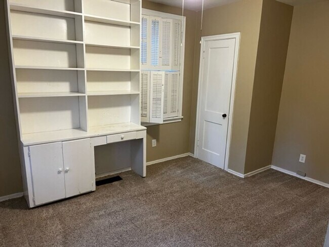 Foto del edificio - Check Out This 3BD/2B Home!!