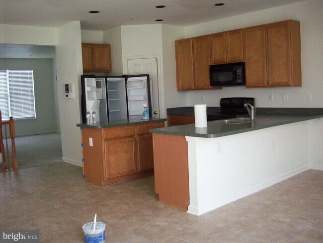 Foto del edificio - 3394 Landmark Ct