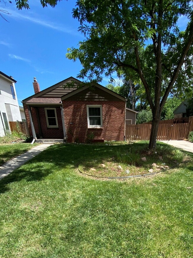 3 bed/ 3 bath Home in Mayfair - 3 bed/ 3 bath Home in Mayfair