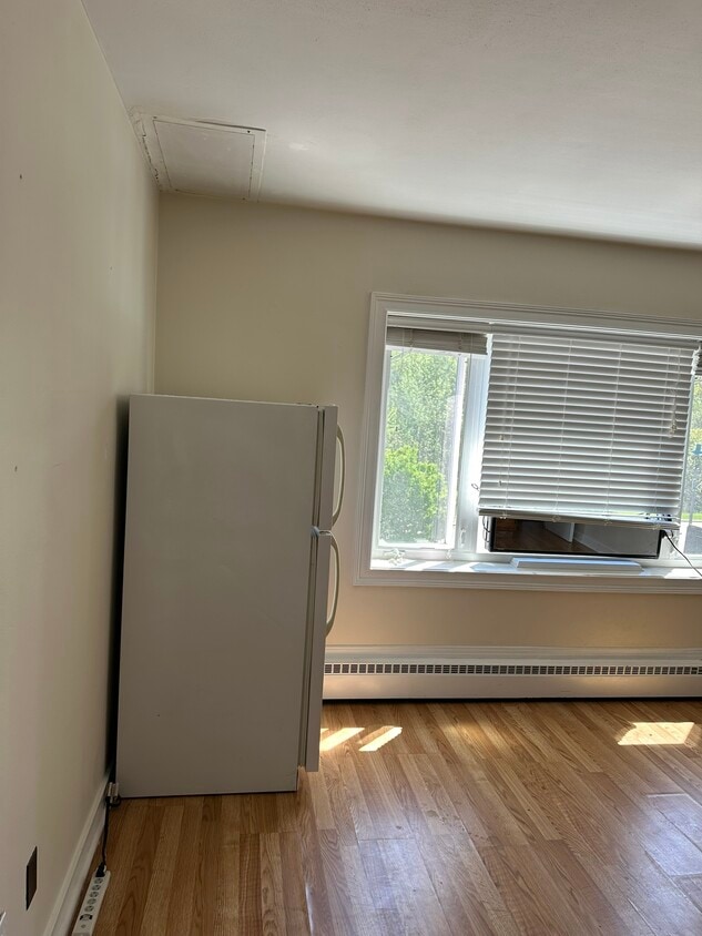 545 Valley View Dr Unit One Bedroom Apartment, Fontana, WI 53125 Apartments in Fontana, WI