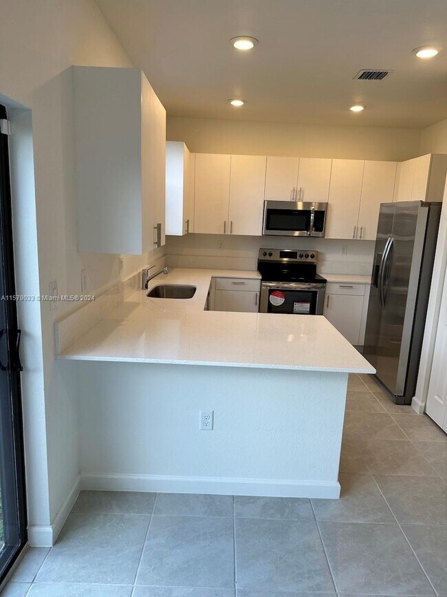 Building Photo - 11944 SW 247th Ter