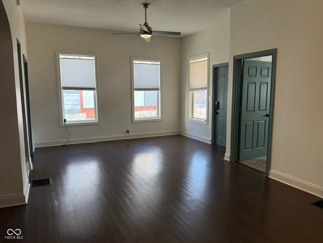 Building Photo - 1156 Hoyt Ave