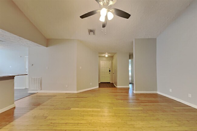 Foto del edificio - 7339 Boysenberry Ln