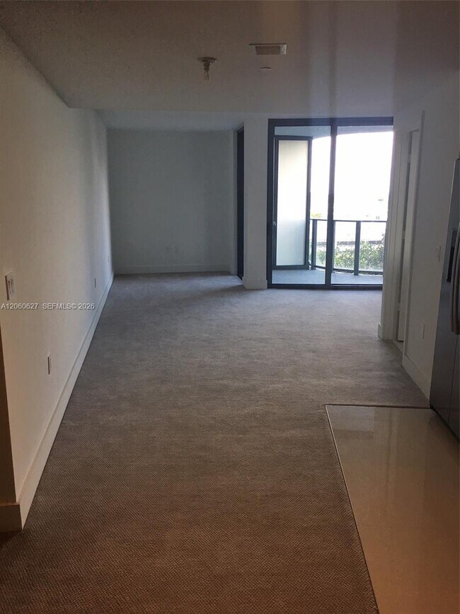 Foto del edificio - 121 NE 34th St