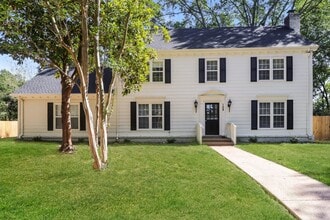 Building Photo - 109 W Pecan Valley St