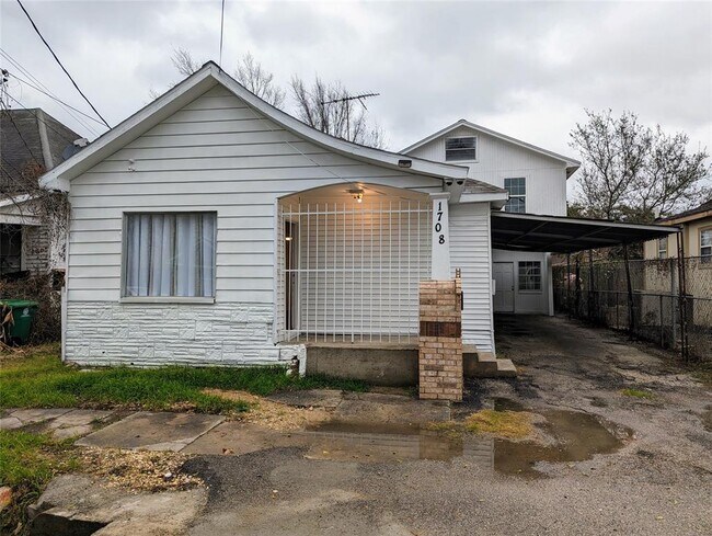 Building Photo - 1708 Common St