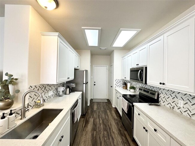 Building Photo - 75 Blue Creek Pl