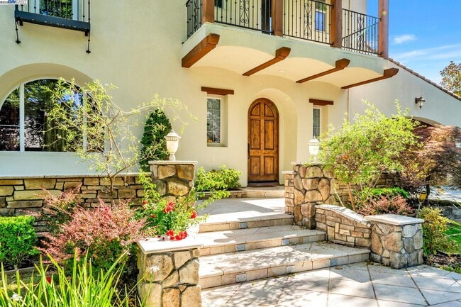 Building Photo - 2048 Feathermint Dr