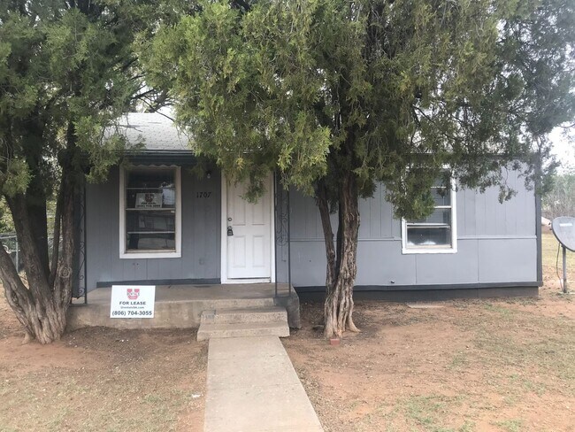 Foto del edificio - $0 First Month's Rent / $0 Deposit at Move-in