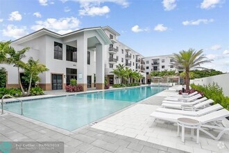 Building Photo - 5451 N University Dr