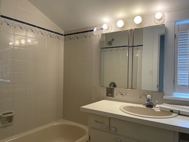Photo du bâtiment - 3550 W 39th Ave