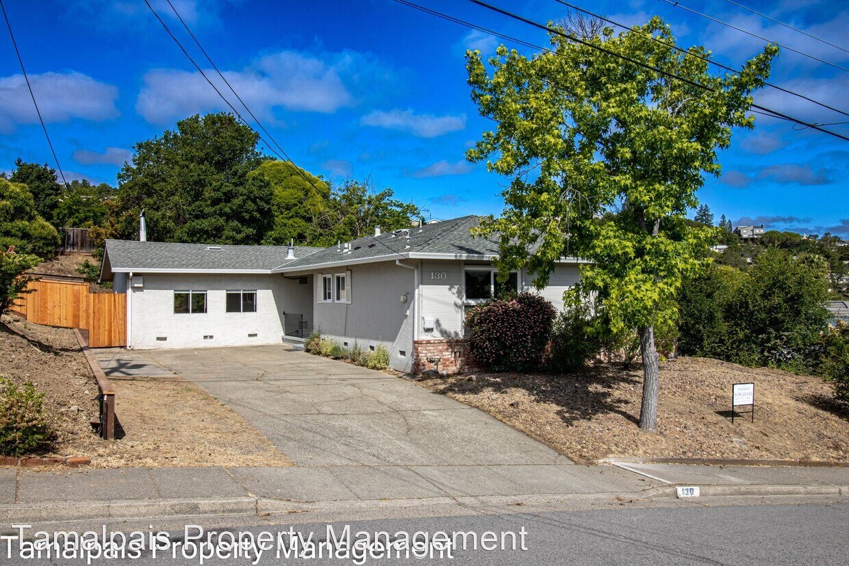 Primary Photo - 3 br, 2 bath House - 130 Trellis Drive