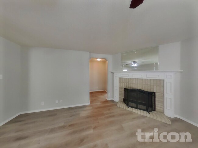 Building Photo - 8410 Stone Chase