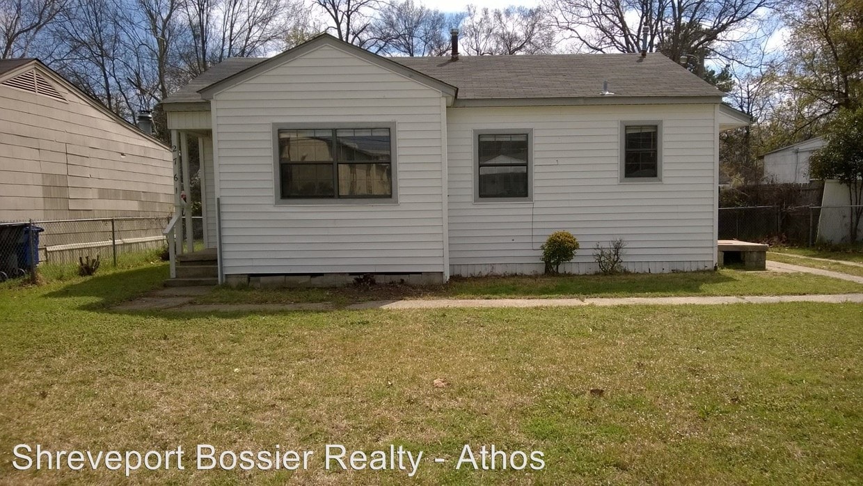 Primary Photo - 2 br, 1 bath House - 2761 Waggoner Ave