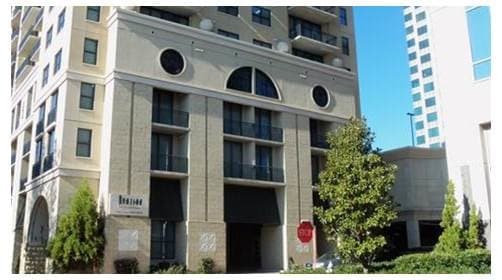 Primary Photo - 3040 Peachtree Rd NE