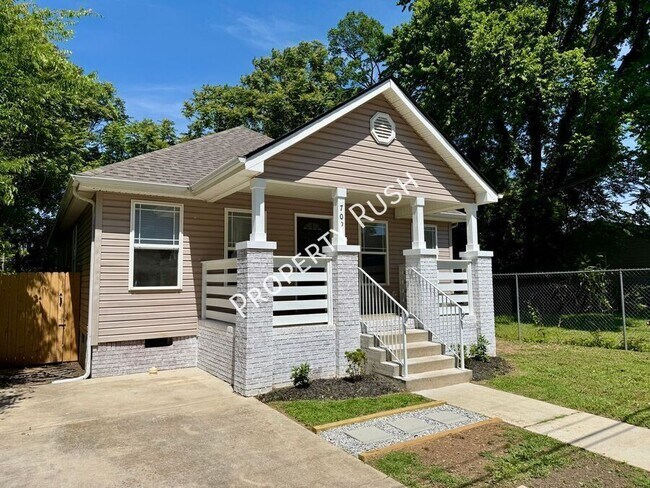Foto del edificio - 709 N Holly St