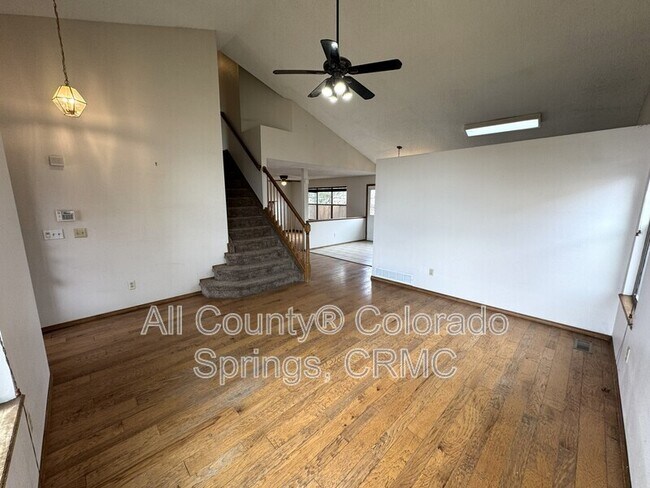 Building Photo - 1378 Grass Valley Dr