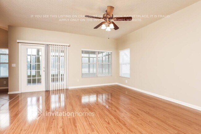 Foto del edificio - 13659 Hawk Lake Dr