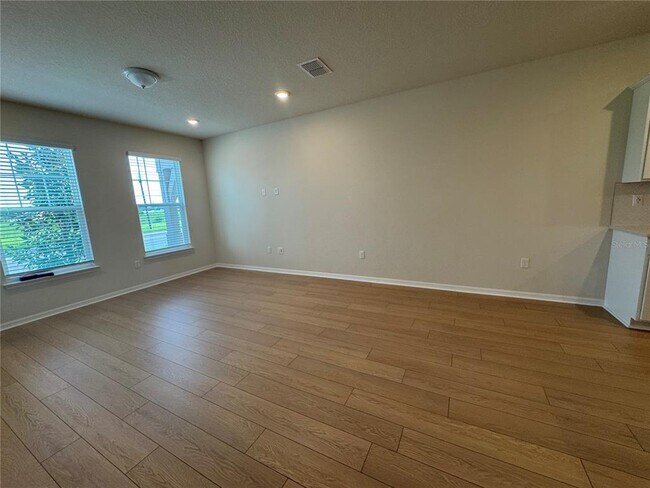 Foto del edificio - 6325 Breeze Filled Ln