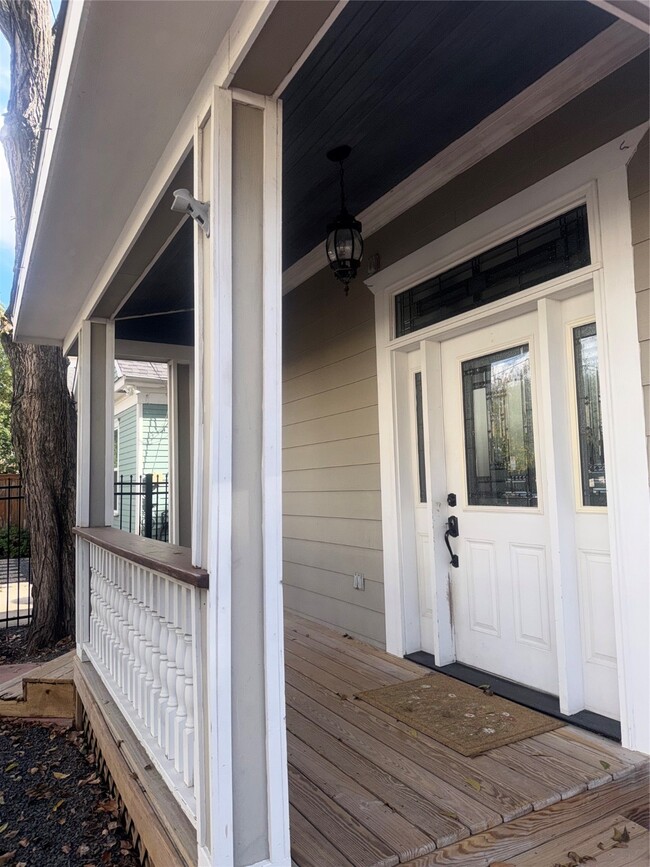 Building Photo - 3911 Barnes St