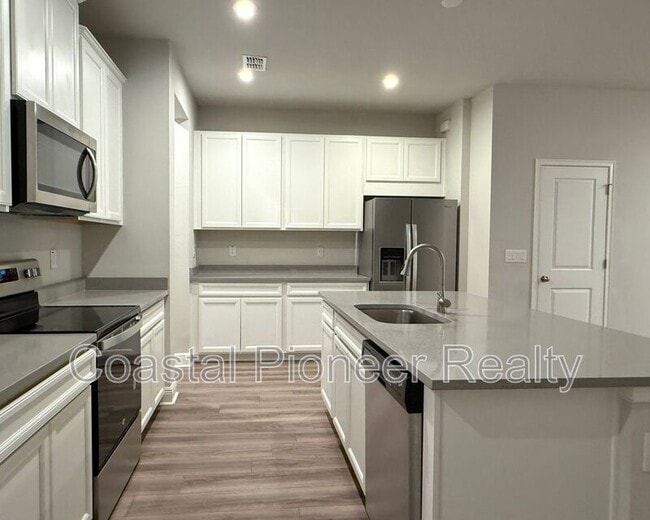 Building Photo - 6117 Grand Sonata Ave