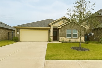 Building Photo - 1403 Cascade Hls Dr