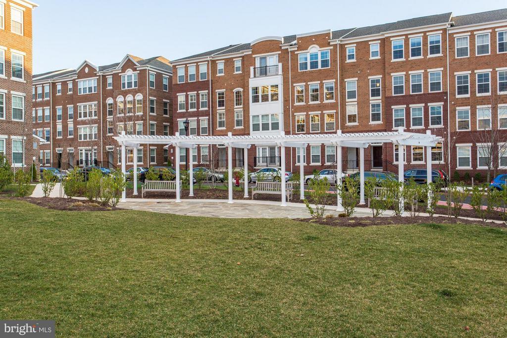 2907 Bleeker St Unit 405, Fairfax, VA 22031 - Room for Rent in Fairfax ...