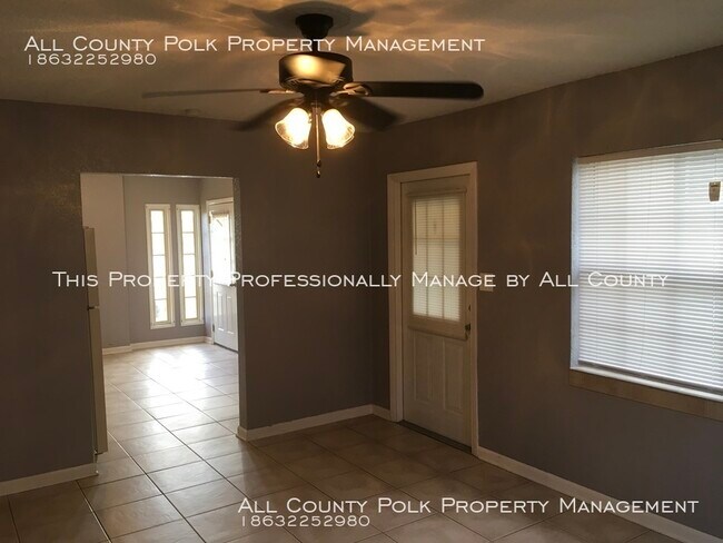 Foto del edificio - 2 Bedroom 1 Bathroom Single Family Home