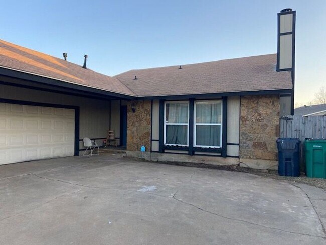 Photo - 5408 Embers Dr Apartment