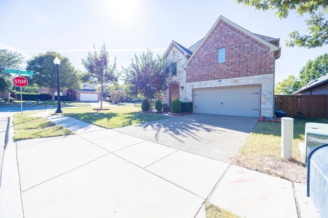 Photo - 7603 Bridge Water Cir House