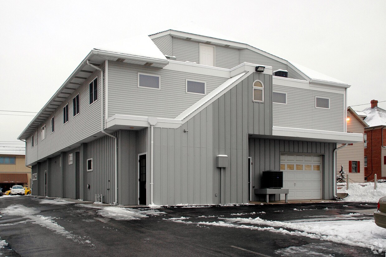 572 Carlisle Apartments in Hanover, PA