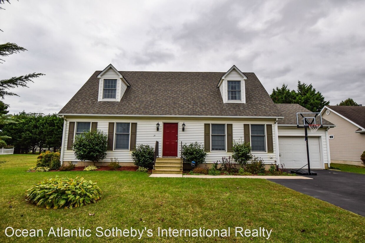 Primary Photo - 4 br, 2 bath House - 31 Radcliffe Dr