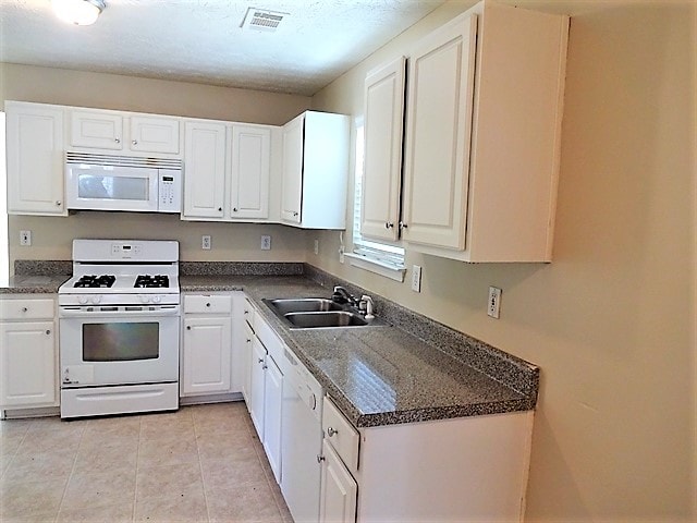 Building Photo - 3082 Aviator Circle