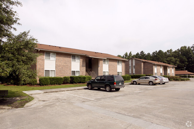 Building Photo - Foxcreek Apartments