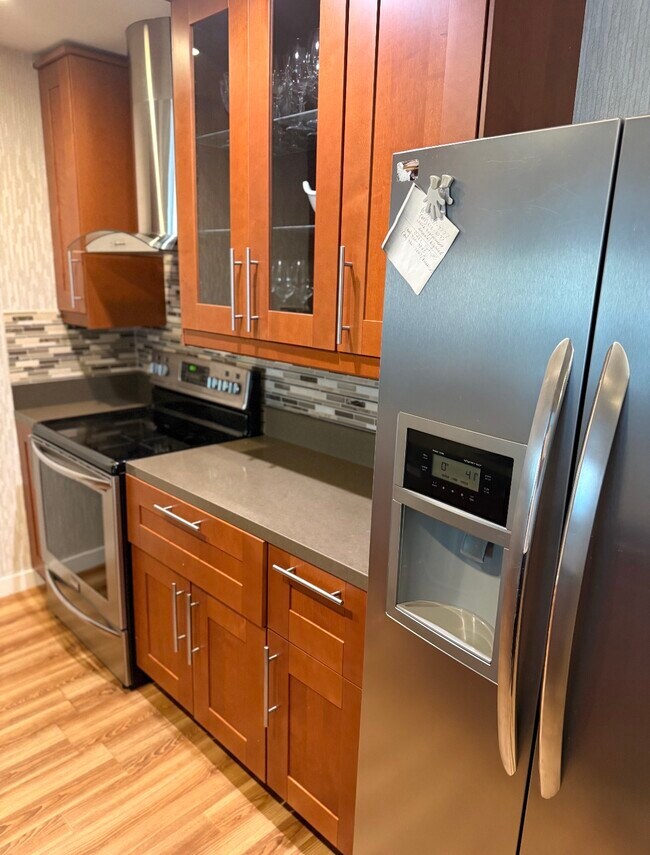 Foto del edificio - 5460 White Oak Ave