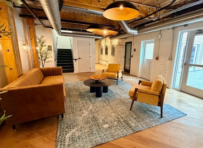 Building Photo - The Reeds