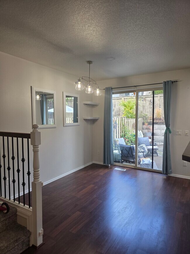 Foto del edificio - 15493 SE Eckert Ln