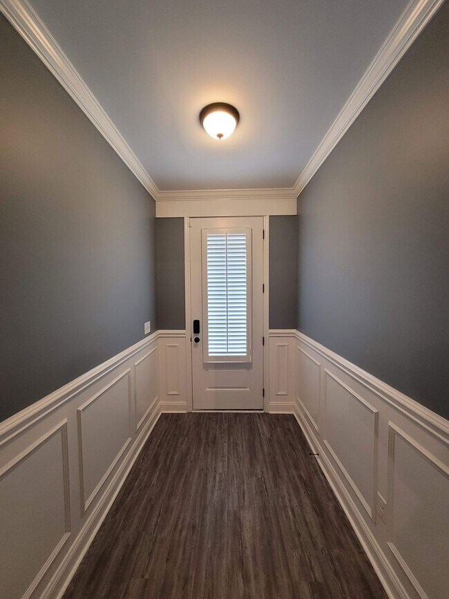 Foto del edificio - Elegant 4-Bedroom Home with Gourmet Kitchen, Luxurious Primary Suite & Fenced Yard in Hahira!