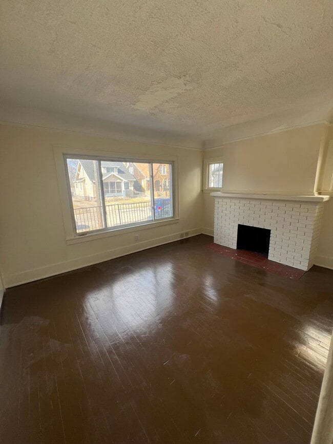 Foto del edificio - Cozy Westside Family Flat - Upper and Lower Units Available !