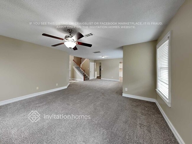 Foto del edificio - 148 Emerald Ln