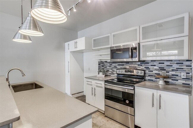 Foto del edificio - 1111 S Akard-20561