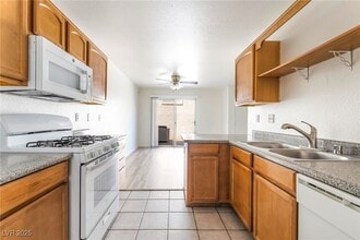 Building Photo - 505 Escoto Pl Building Photo - 505 Escoto Pl