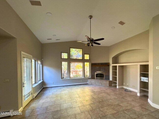 Foto del edificio - 3140 Scarlet Oaks Ct