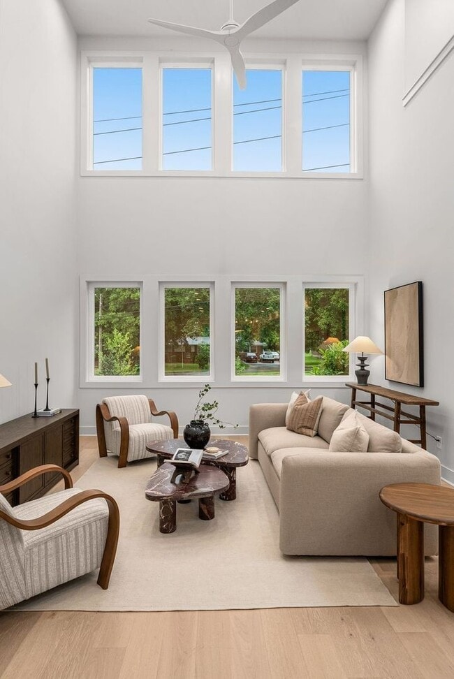 Building Photo - Stunning New Townhome in The Heart of East Nashville